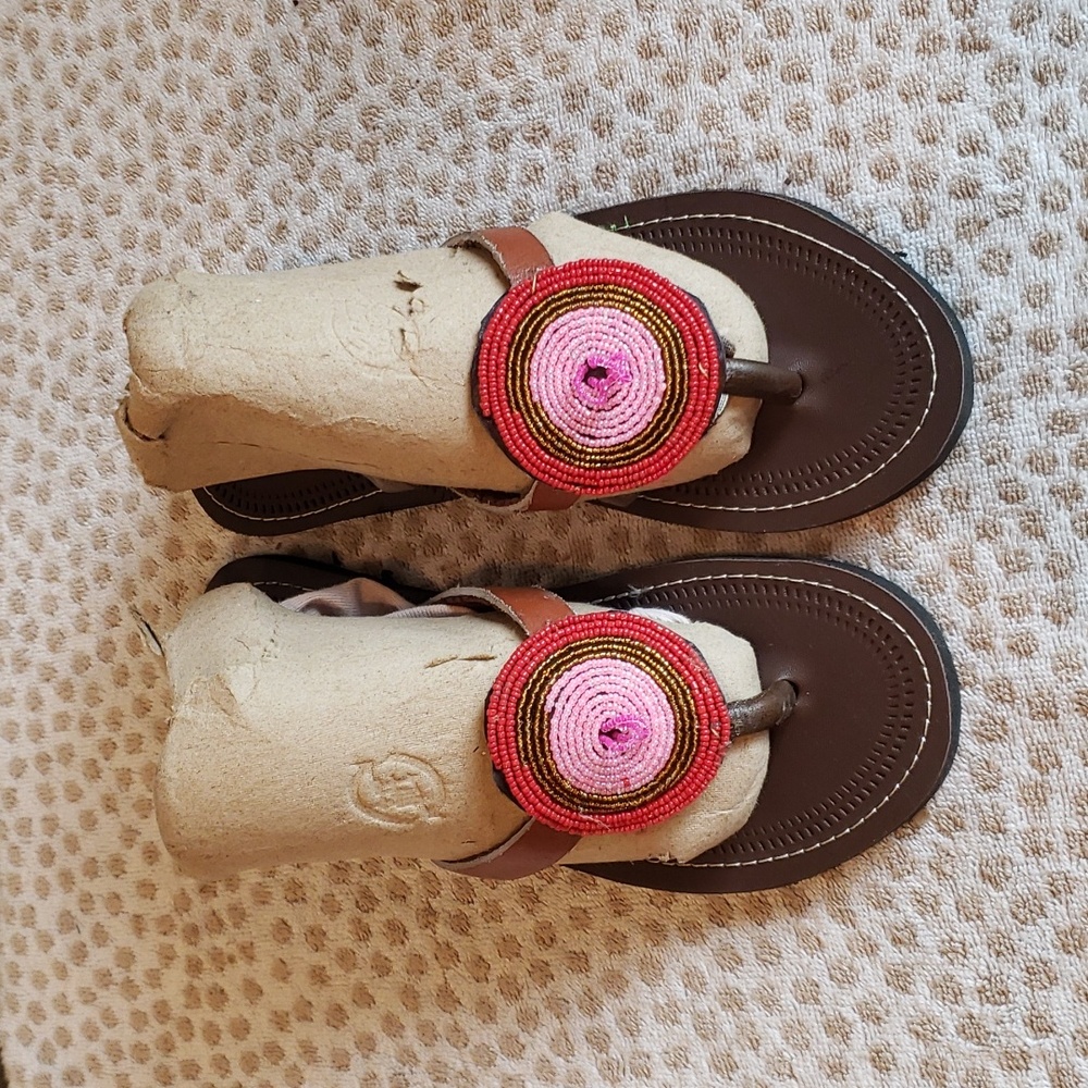Beautiful Ladies Maasai Sandals. Size 9 or 40 decorated with beads.